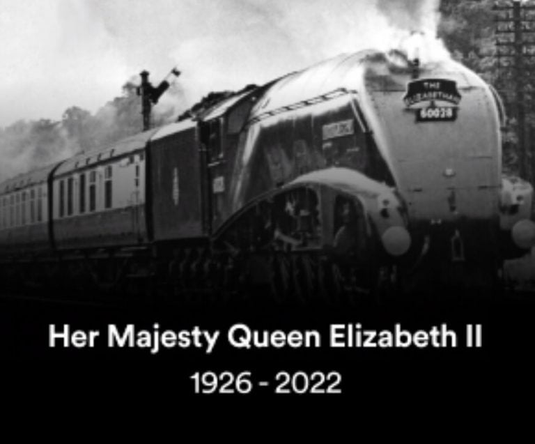 Queen Train London Euston Station Hotels Shops queen-train-london-euston-station-hotels-shops